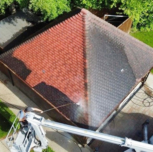 Moss Roof Cleaning - Roof Cleaners Near Me